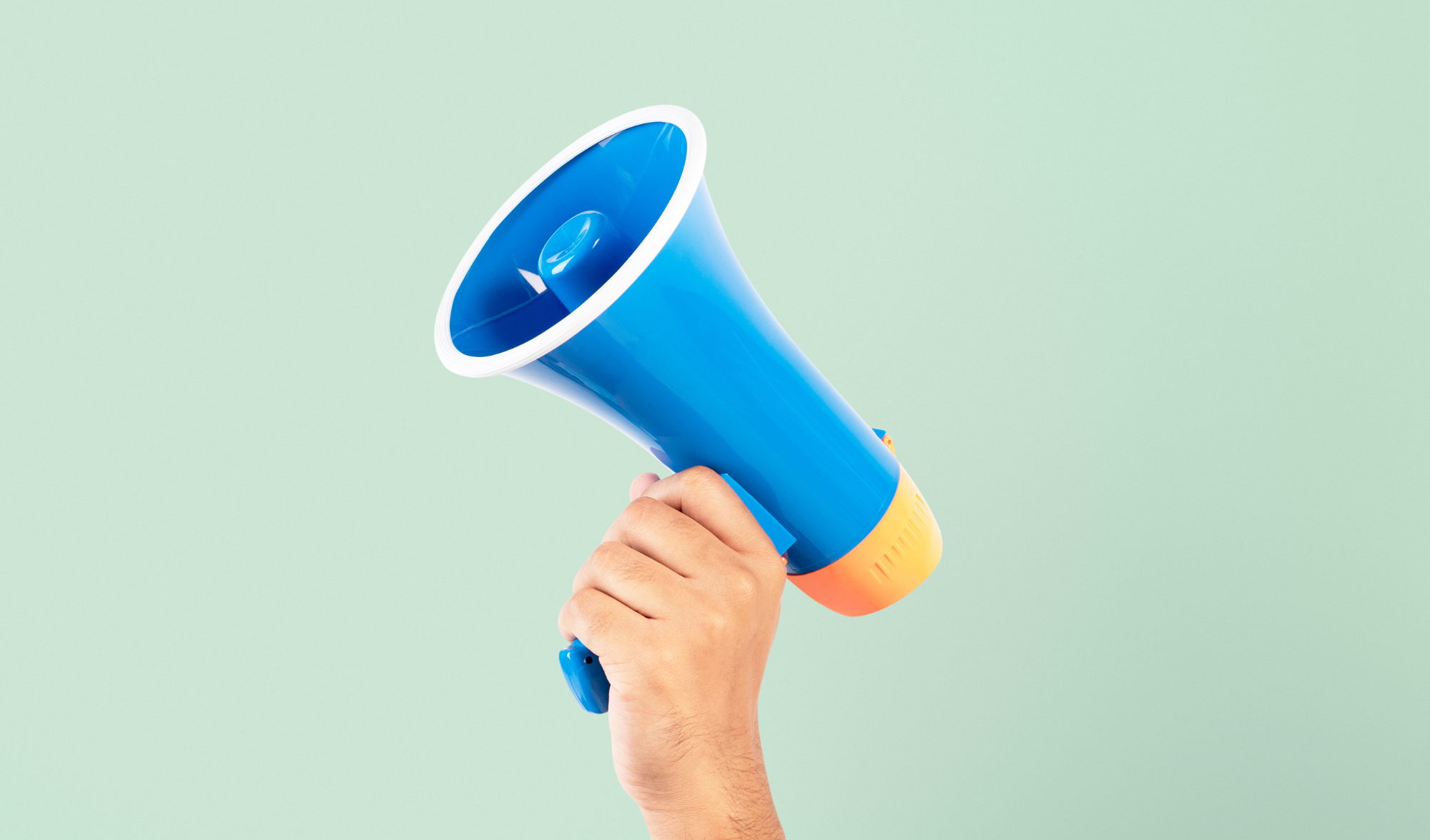 Descubra como o marketing digital pode ajudar o MEI a atrair clientes e aumentar suas vendas com estratégias eficientes.