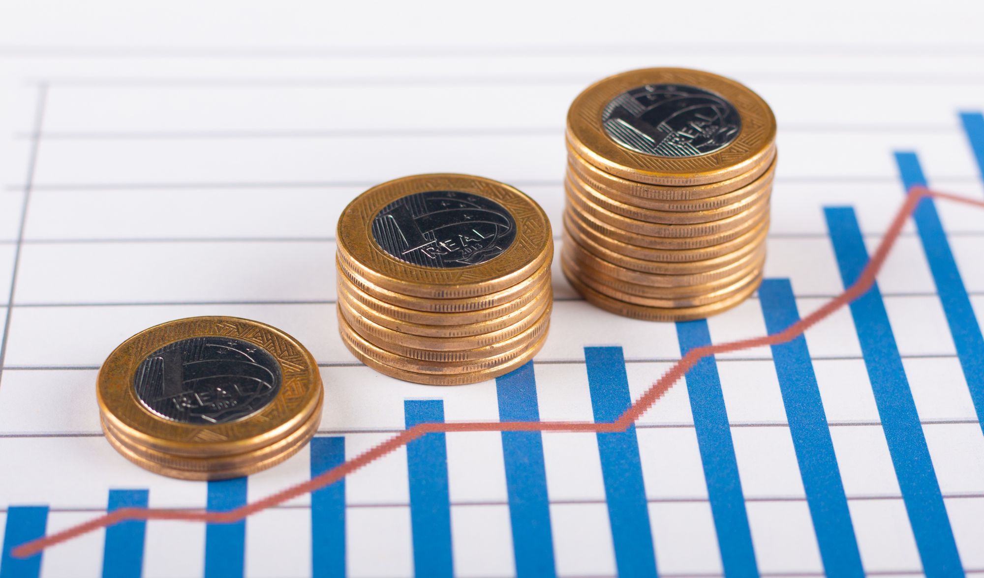 Entenda como a Reforma Tributária afeta MEIs e pequenos negócios. Veja o que muda e como se adaptar. Teste grátis a OGESTOR por 15 dias!