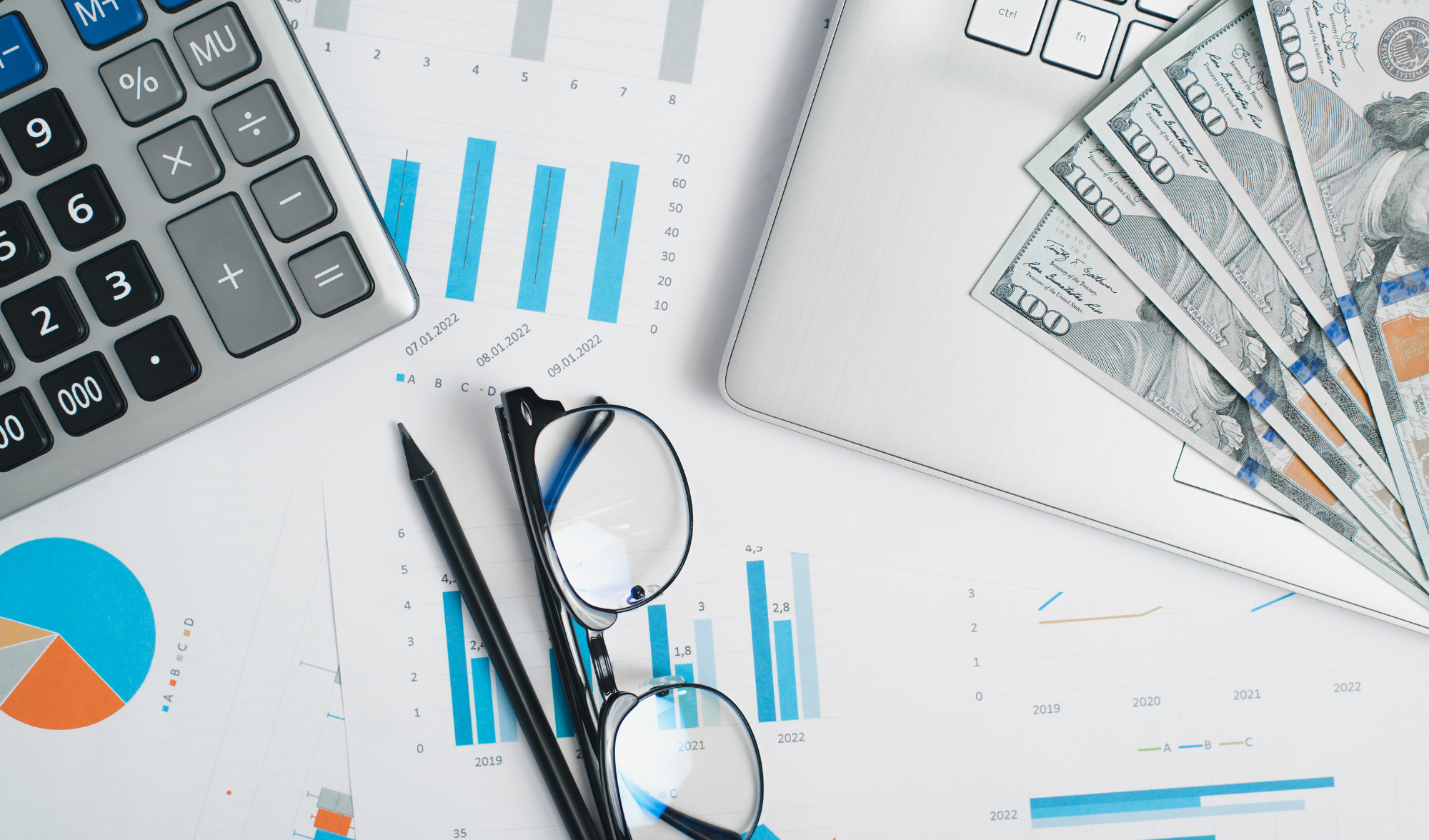 DRE para médias empresas: saiba como integrar ao Fluxo de Caixa e ter uma visão financeira consolidada. Entenda agora.