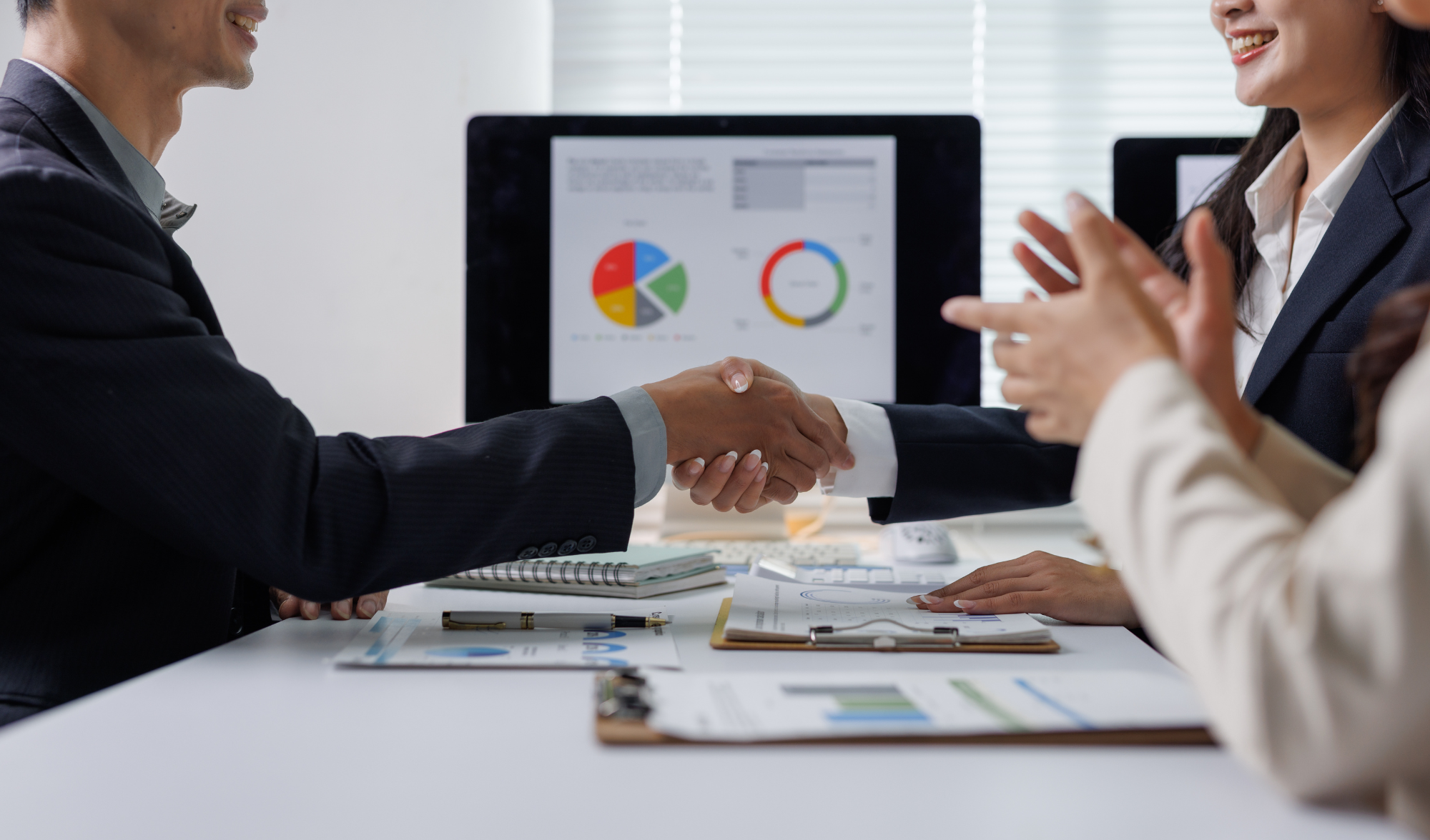 Saiba como revender ERP White Label com sua marca e gerar receita recorrente. Conheça o programa da OGESTOR.