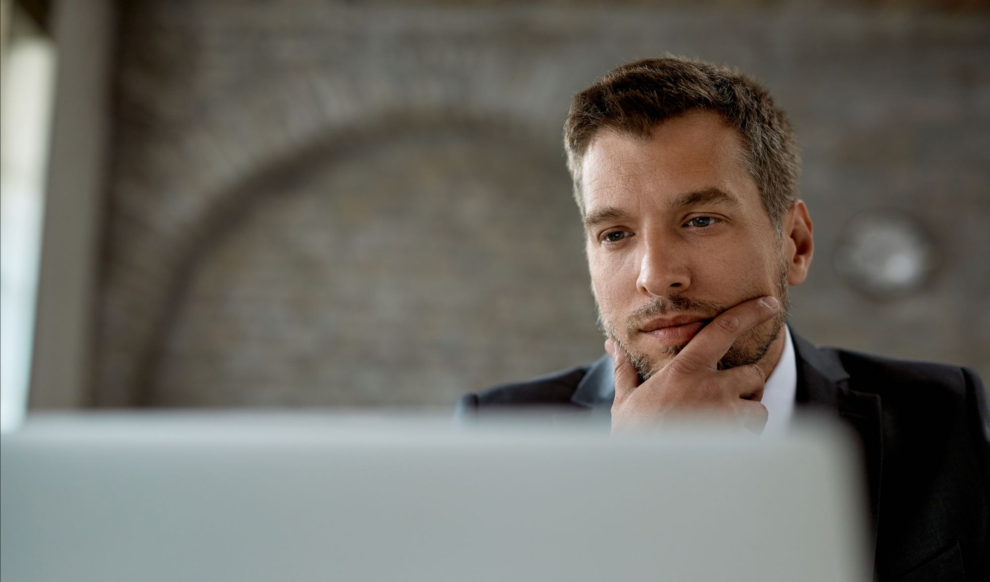 Descubra como acessar seu sistema ERP desktop legado com rapidez e segurança. Transforme seu ERP com acesso remoto em poucos cliques!